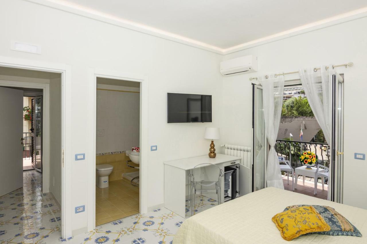 Ambra Sorrento Suites Short Rent Экстерьер фото